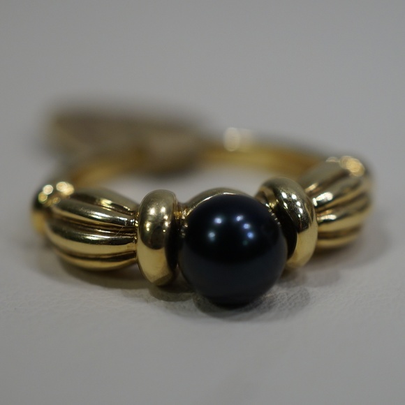 Tiffany & Co. Jewelry - 18KY Gold Tiffany Pearl Ring